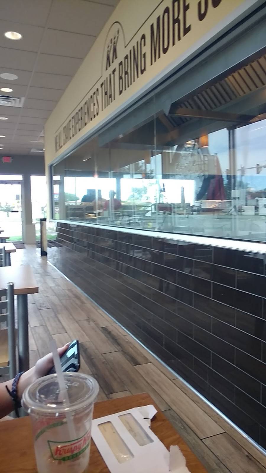 Krispy Kreme | bakery | 2715 S 120th St, Omaha, NE 68144, USA | 4023349000 OR +1 402-334-9000