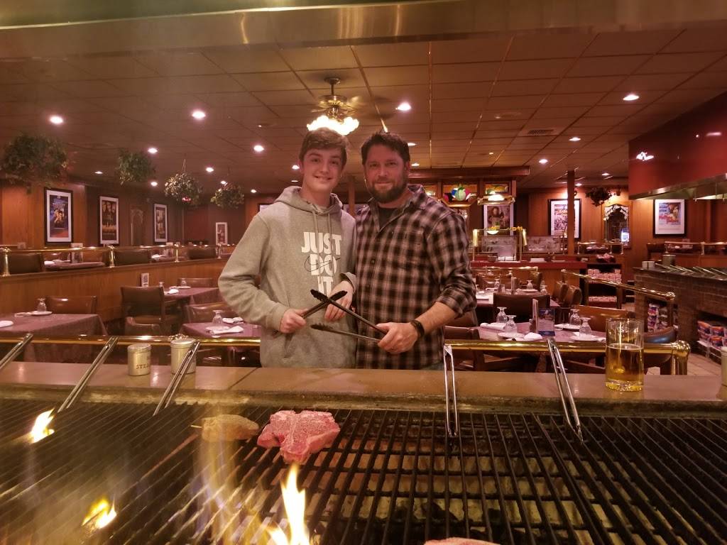 Prime Quarter Steak House | restaurant | 2610 S Oneida St, Green Bay, WI 54304, USA | 9204988701 OR +1 920-498-8701