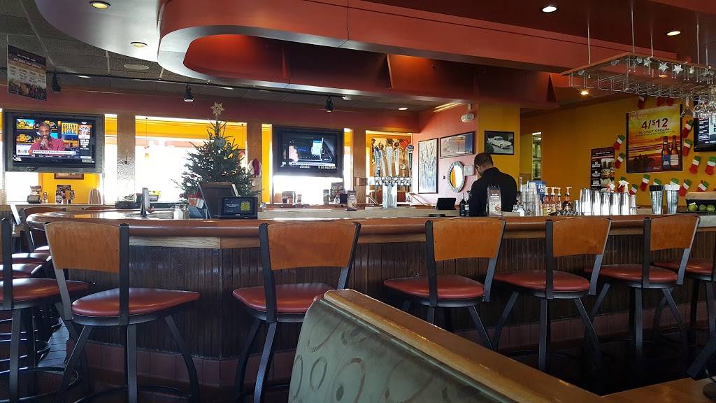 Applebees Grill + Bar | restaurant | 4942 Valley View Blvd, N/NW, Roanoke, VA 24012, USA | 5405635213 OR +1 540-563-5213