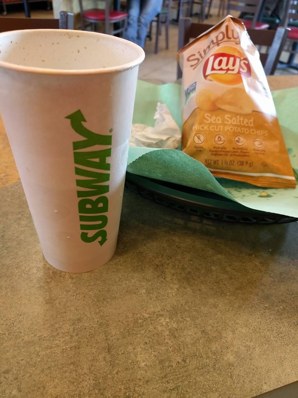 Subway | restaurant | 25725A SW Gwen Dr, Wilsonville, OR 97070, USA | 5035828140 OR +1 503-582-8140