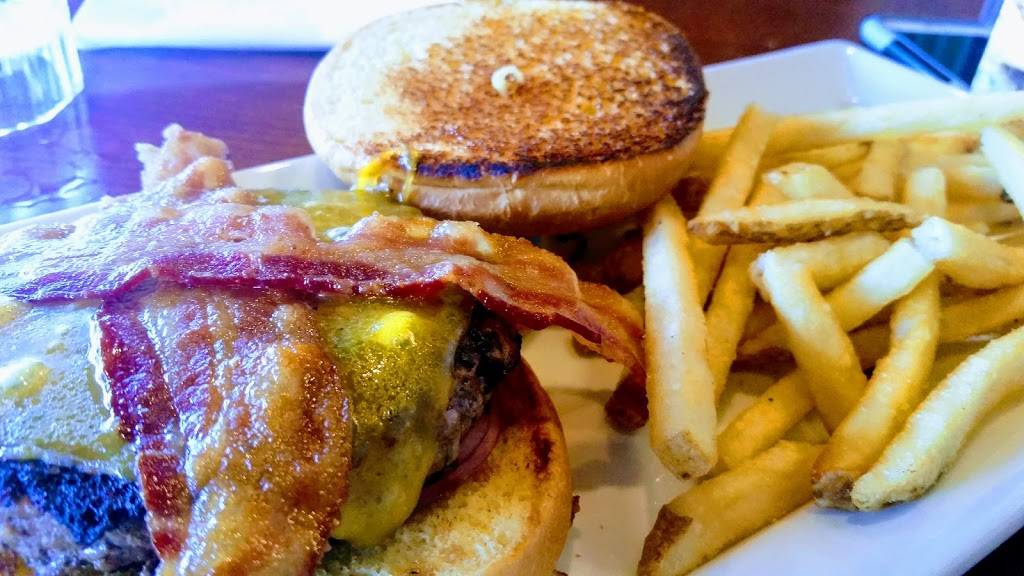 Ruby Tuesday | restaurant | 6751 Tower Rd, Denver, CO 80249, USA | 3033735800 OR +1 303-373-5800