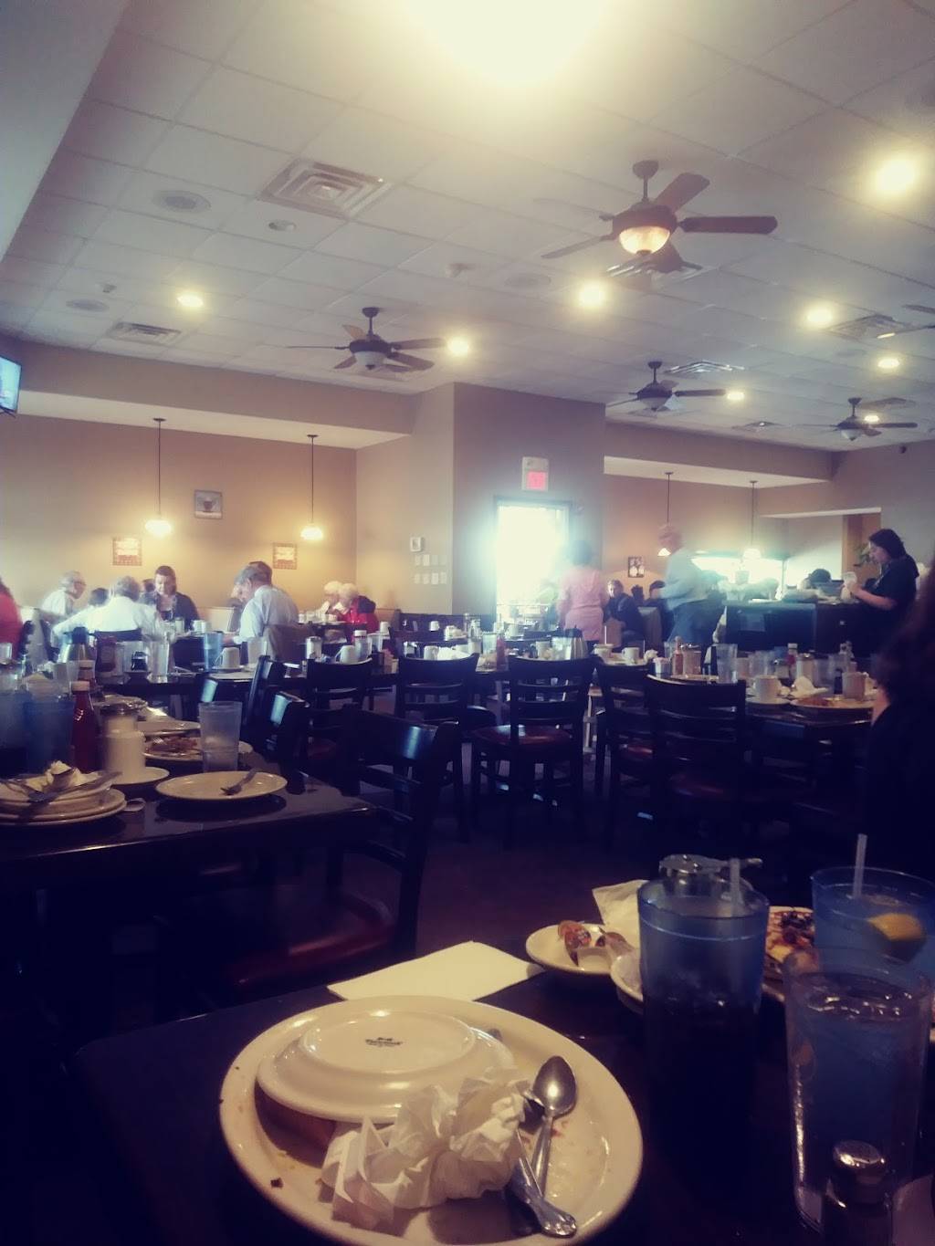 Mr. Waffles Family Restaurant | restaurant | 1602 N Prairie Ave, Crest Hill, IL 60435, USA | 8156302013 OR +1 815-630-2013