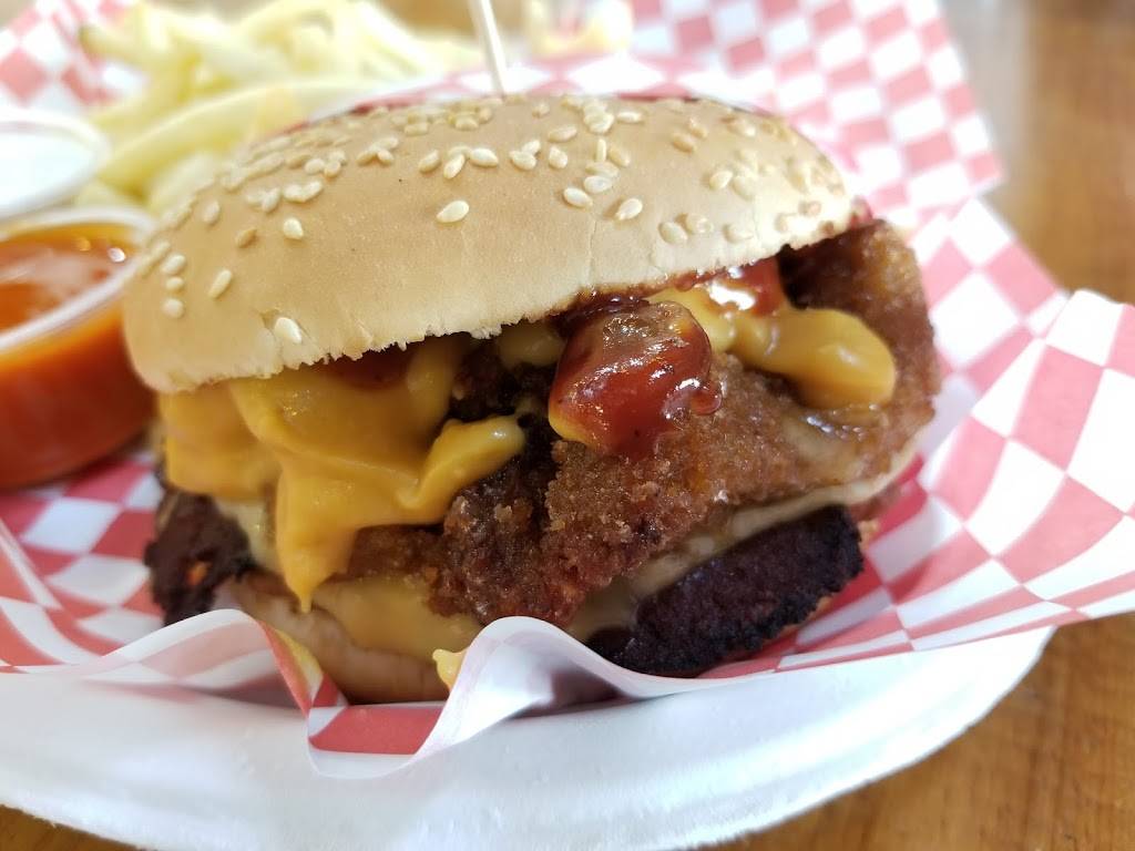 Munchies Diner | restaurant | 313 N Bush St, Santa Ana, CA 92701, USA | 6576993076 OR +1 657-699-3076