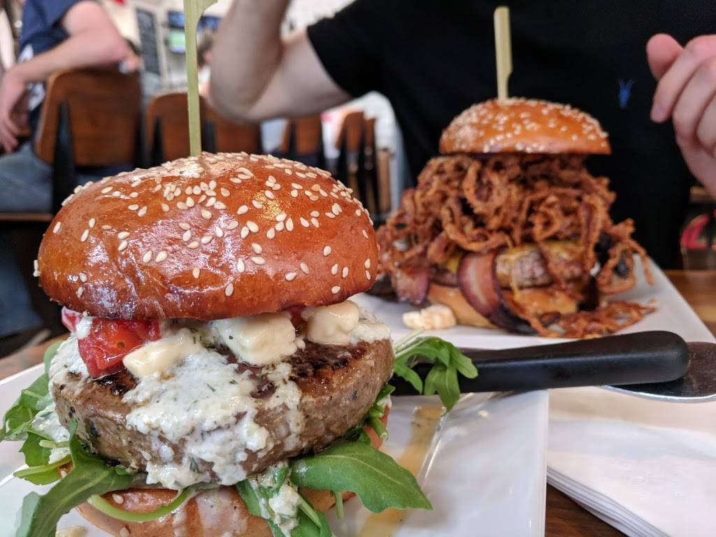 Tipsy Cow | restaurant | 15005 Ventura Blvd, Sherman Oaks, CA 91403, USA | 8189868472 OR +1 818-986-8472