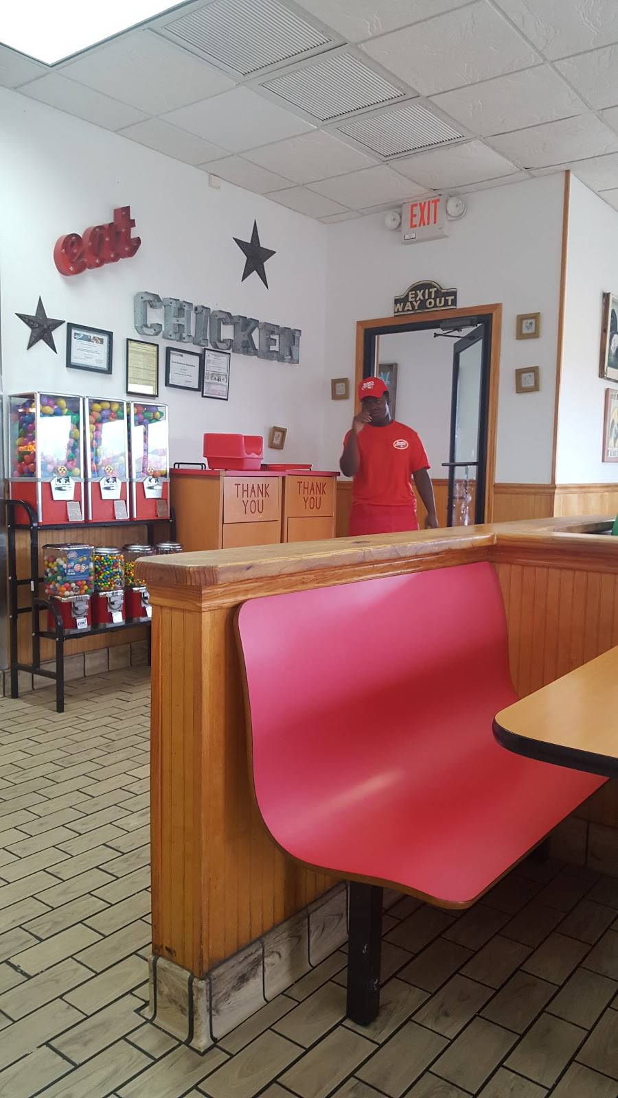 Bushs Chicken | restaurant | 2311 Marketplace Dr, Waco, TX 76704, USA | 2546629947 OR +1 254-662-9947