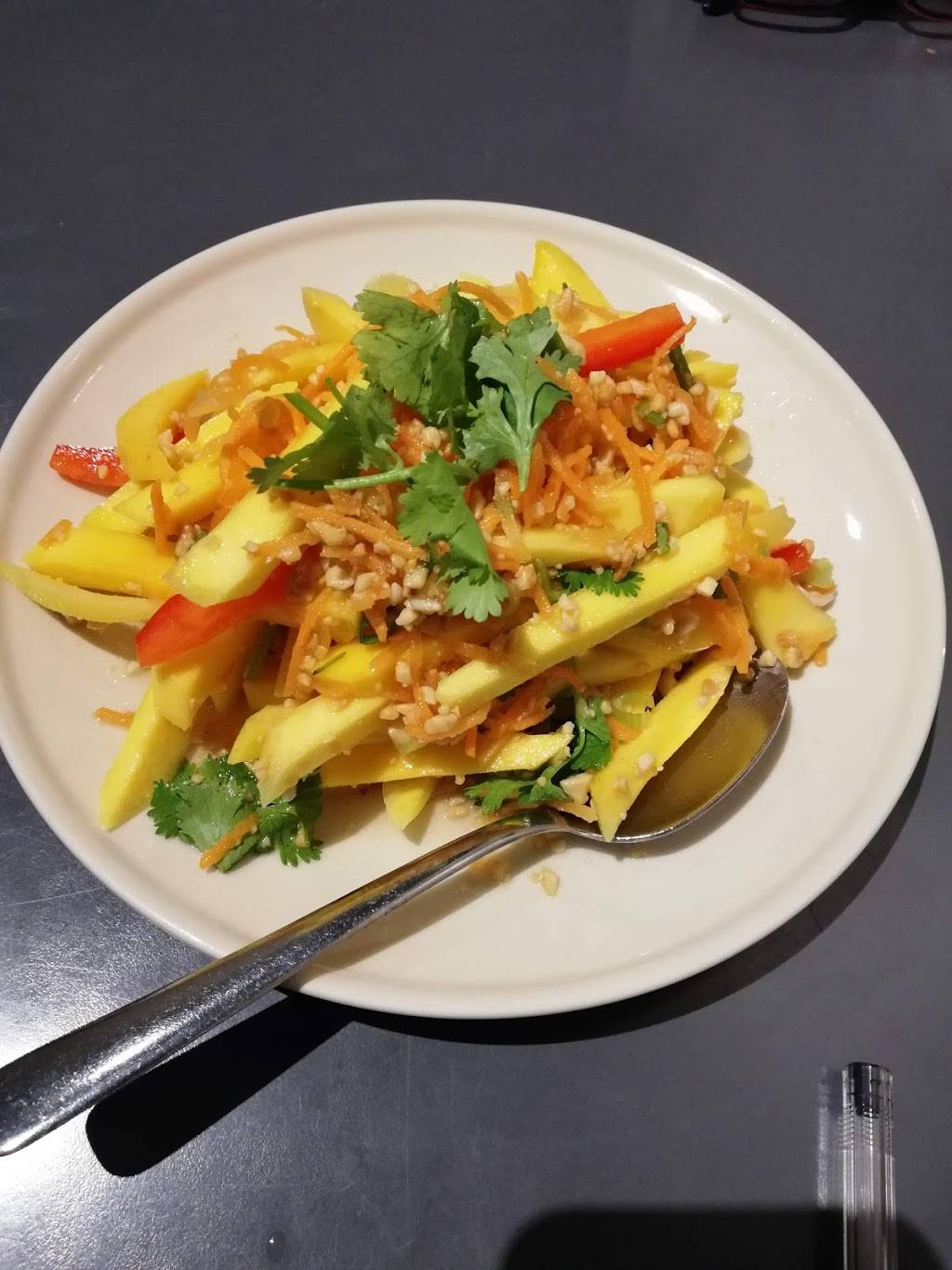 Thai Golden Bell Restaurant | restaurant | 16925 Yonge St, Newmarket, ON L3Y 5Y1, Canada | 9059540954 OR +1 905-954-0954