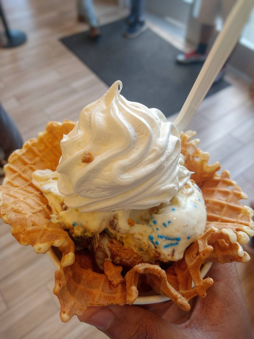 Cold Stone Creamery | bakery | 25 Aquarium Way # A2-2, Long Beach, CA 90802, USA | 5626282343 OR +1 562-628-2343