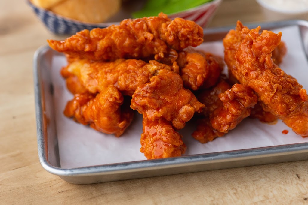 Ezells Famous Chicken | restaurant | 3615 Factoria Blvd SE, Bellevue, WA 98006, USA | 4255909466 OR +1 425-590-9466