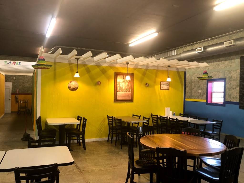 Mis Tres Potrillos Mexican Restaurant | restaurant | 5191 075 N, Parkersburg, IL 62452, USA | 6184425180 OR +1 618-442-5180