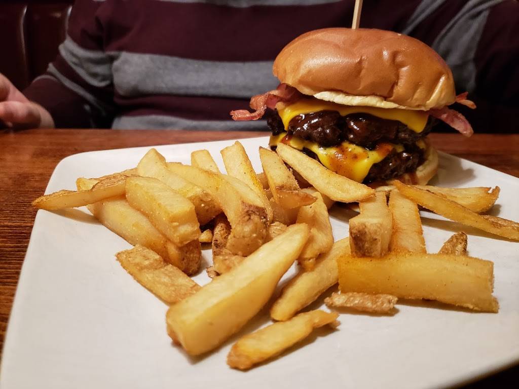 Fatz Southern Kitchen | restaurant | 1175 Volunteer Pkwy, Bristol, TN 37620, USA | 4239684498 OR +1 423-968-4498