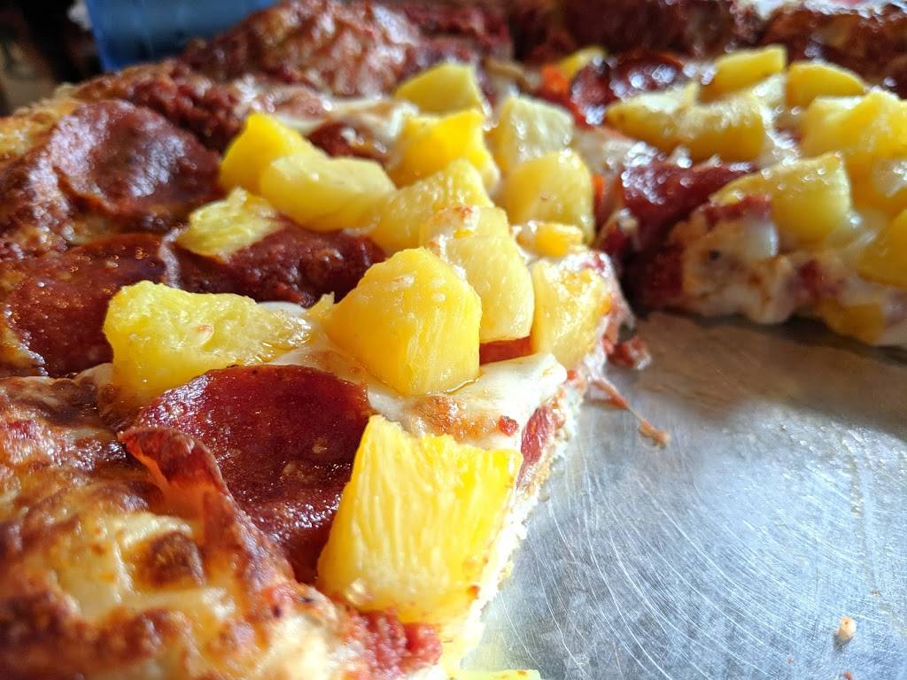 Mini Maxwells | restaurant | 913 Dana Dr, Redding, CA 96003, USA | 5307681175 OR +1 530-768-1175