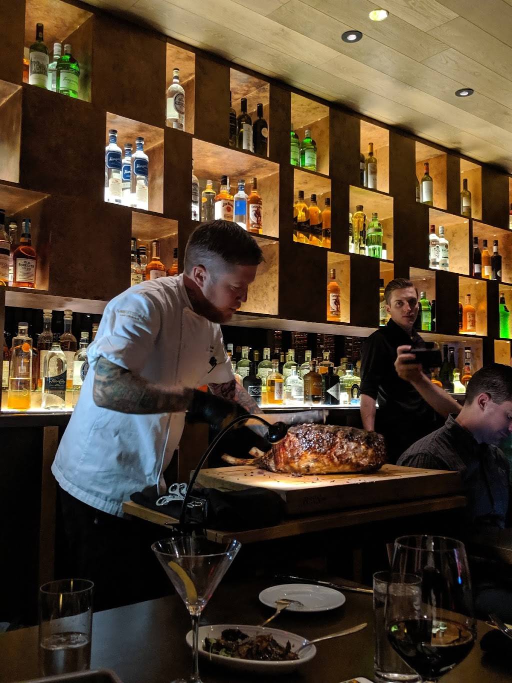 MB Steak | restaurant | 4455 Paradise Rd, Las Vegas, NV 89169, USA | 7024834888 OR +1 702-483-4888