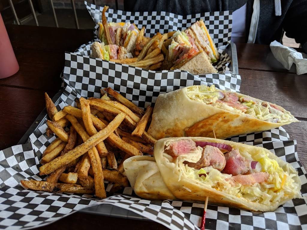 Griffs Restaurant & Sports | restaurant | 509 High St, Portsmouth, VA 23704, USA | 7576063990 OR +1 757-606-3990