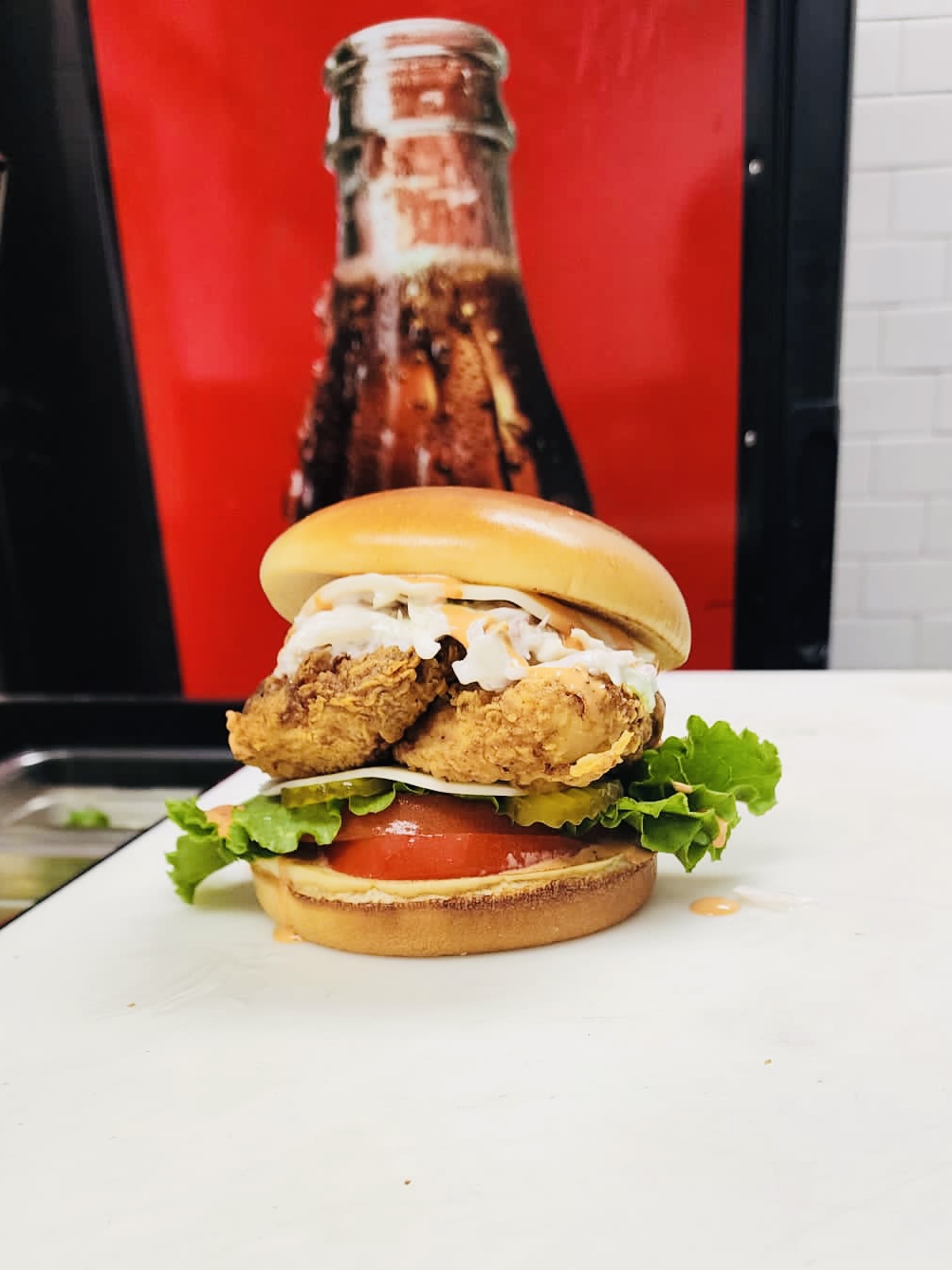 Chicken Hut | meal takeaway | 201 3rd St, Dravosburg, PA 15034, USA | 4123854600 OR +1 412-385-4600