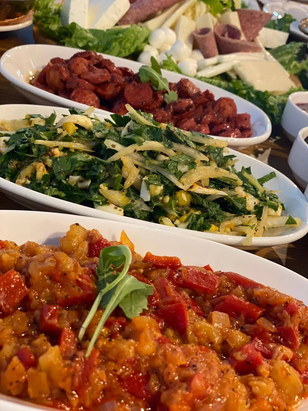 Huqqa Lounge | restaurant | 2828 Fallfax Dr, Falls Church, VA 22042, USA | 7034392222 OR +1 703-439-2222