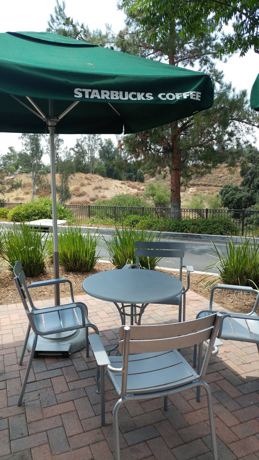 Starbucks | cafe | 32080 Clinton Keith Rd, Wildomar, CA 92595, USA | 9516780583 OR +1 951-678-0583