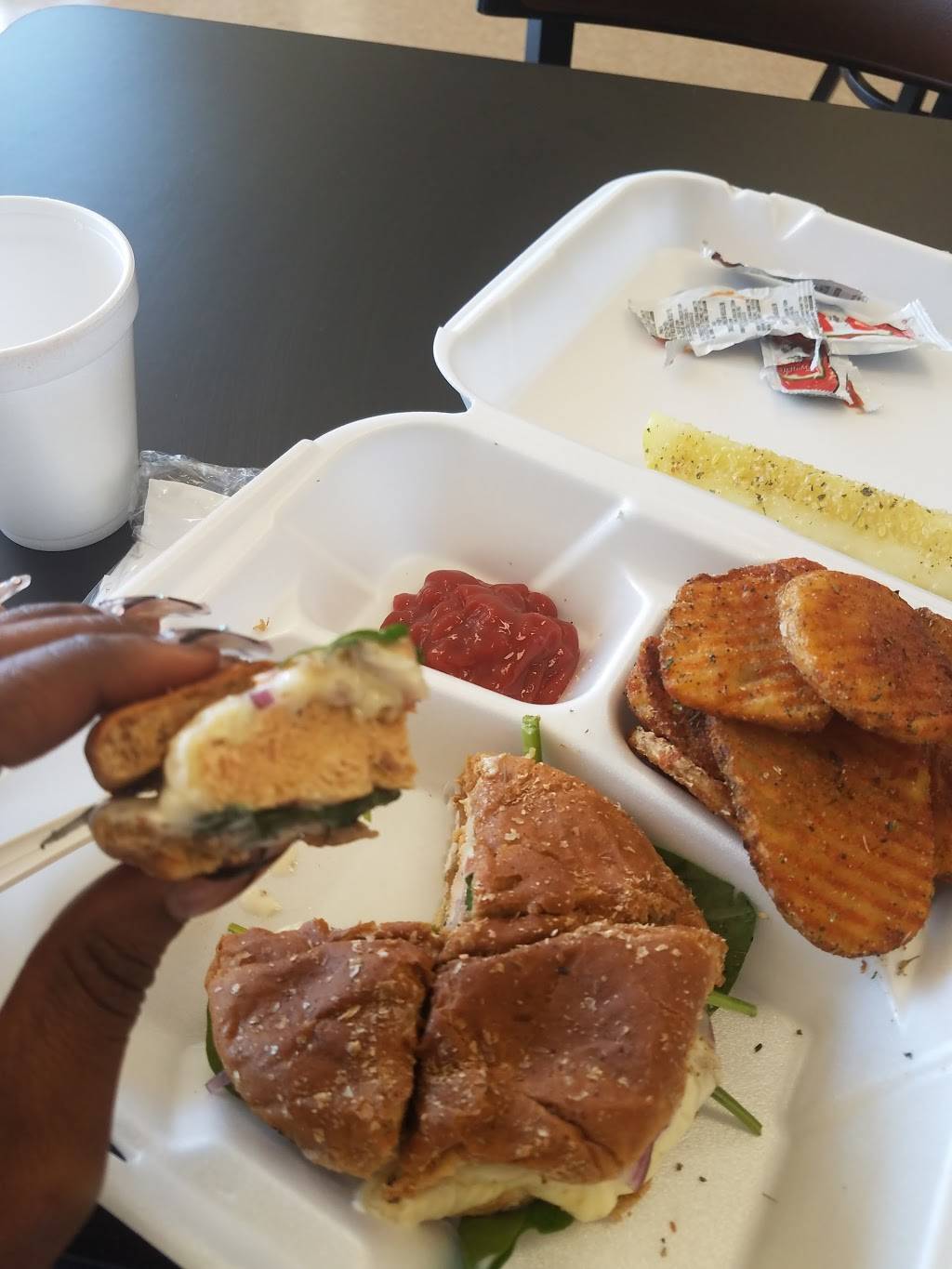 Smooth Living | restaurant | 1263 Winchester Rd, Memphis, TN 38116, USA | 9013082994 OR +1 901-308-2994