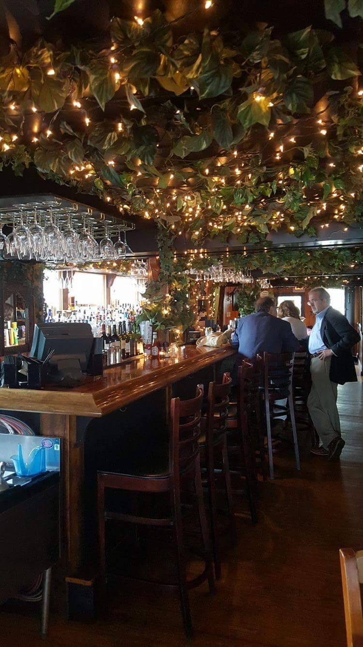 Rudder Restaurant | restaurant | 73 Rocky Neck Ave, Gloucester, MA 01930, USA | 9782837967 OR +1 978-283-7967