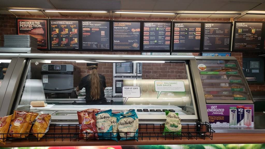 Subway | meal takeaway | 623 N, Hwy 6, Gretna, NE 68028, USA | 4023325077 OR +1 402-332-5077