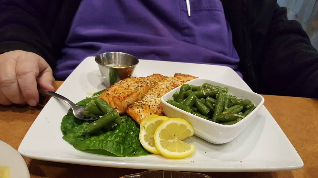 The Grille | restaurant | 424 S 44th St, Mt Vernon, IL 62864, USA | 6182461700 OR +1 618-246-1700