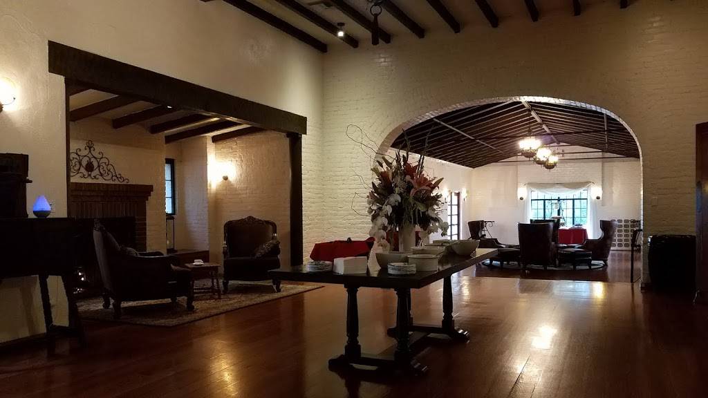 Padua Hills Theatre | restaurant | 4467 Padua Ave, Claremont, CA 91711, USA | 9096248628 OR +1 909-624-8628