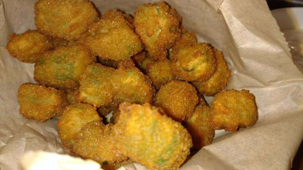 Dickeys Barbecue Pit | restaurant | 29273 Central Ave, Lake Elsinore, CA 92532, USA | 9512497977 OR +1 951-249-7977