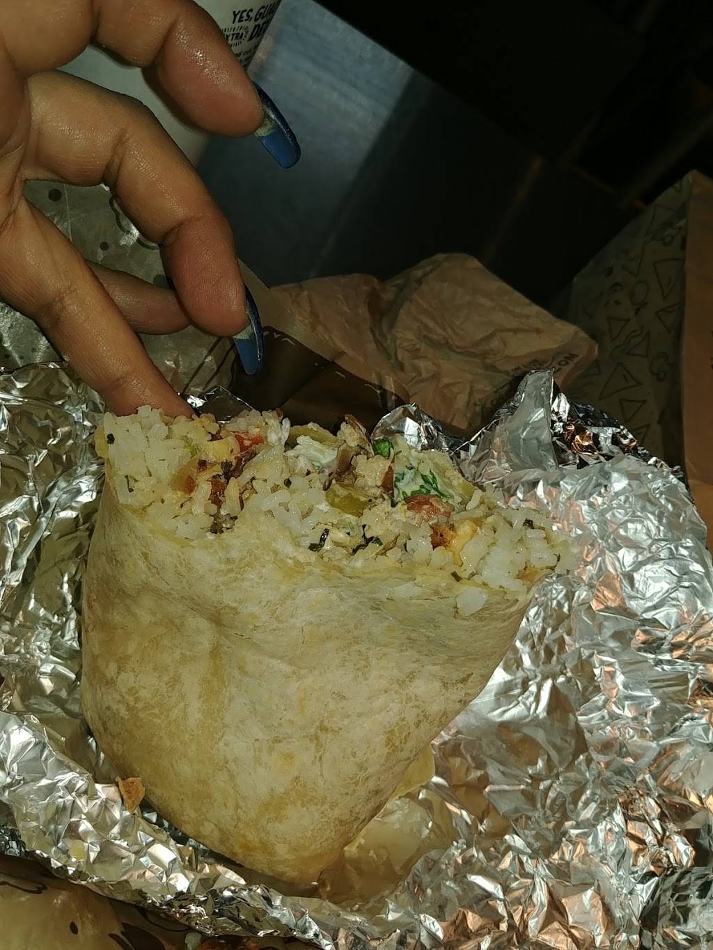 Chipotle Mexican Grill | restaurant | 7355 W Colfax Ave #103, Lakewood, CO 80214, USA | 3032741131 OR +1 303-274-1131