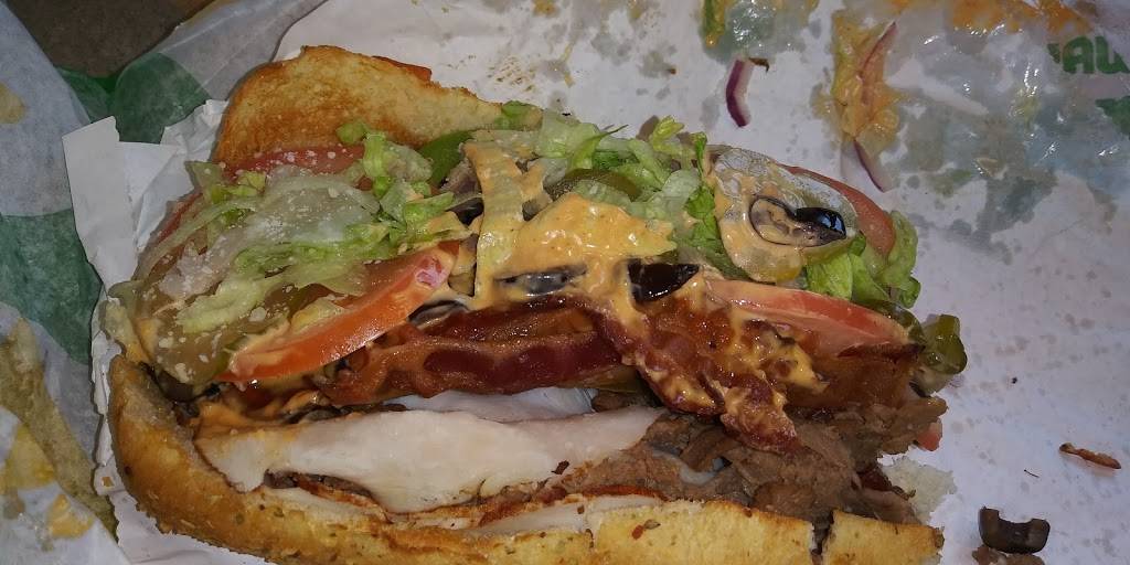 Subway | restaurant | 502 US-321, Lenoir City, TN 37771, USA | 8659886789 OR +1 865-988-6789