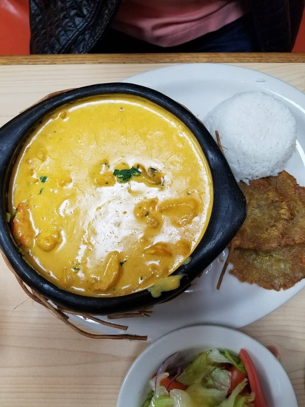 La Sabrosita | restaurant | 3070 17th St, Sarasota, FL 34234, USA | 9413663330 OR +1 941-366-3330