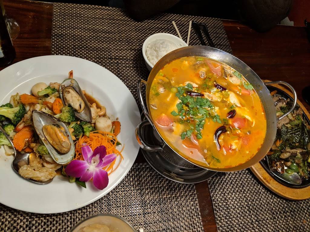 Bangkok Garden Thai Cuisine & Sushi Bar | restaurant | 119 N 1st St, Dixon, CA 95620, USA | 7076933331 OR +1 707-693-3331