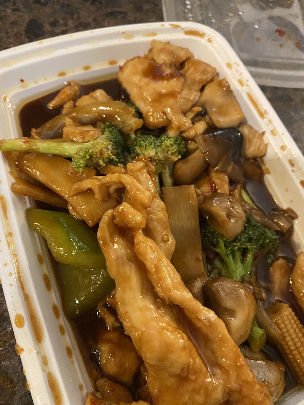 Kirin Court | restaurant | 5624 Peach St B-17, Erie, PA 16509, USA | 8146365038 OR +1 814-636-5038