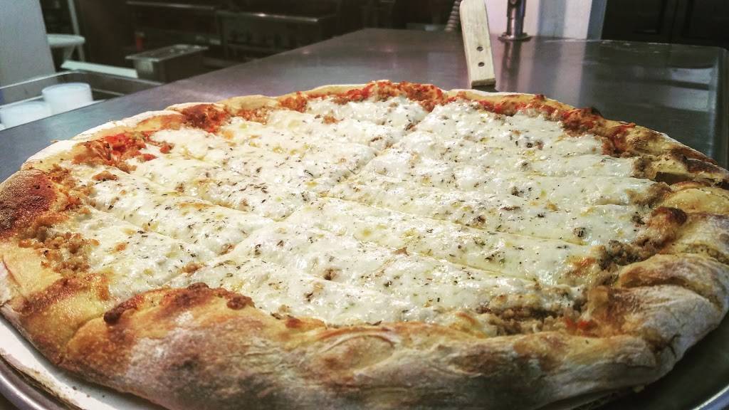 Quad City Pizza Company - Moline | restaurant | 2724 Avenue of the Cities, Moline, IL 61265, USA | 3097975600 OR +1 309-797-5600