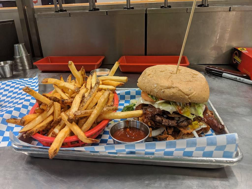 Kriners Burgers & Pies | restaurant | 3074 Mountain View Dr #151, Anchorage, AK 99508, USA | 9078847000 OR +1 907-884-7000