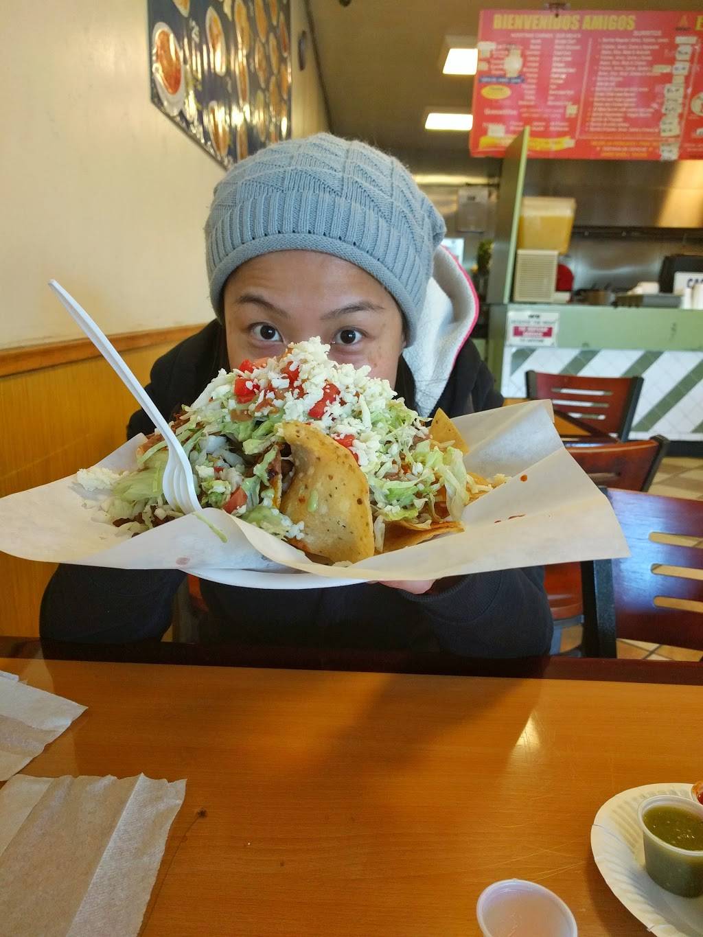 El Taco Llama | restaurant | 19239 Saticoy St, Reseda, CA 91335, USA | 8189965918 OR +1 818-996-5918