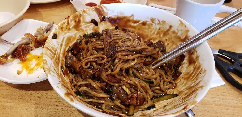 Paiks Noodles | restaurant | 28124 Newhall Ranch Rd, Santa Clarita, CA 91355, USA | 6616780870 OR +1 661-678-0870