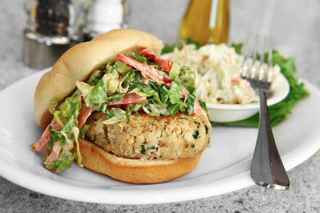 Johnnys Italian Steakhouse | restaurant | 33103 Hamilton Ct, Farmington Hills, MI 48334, USA | 2485161299 OR +1 248-516-1299