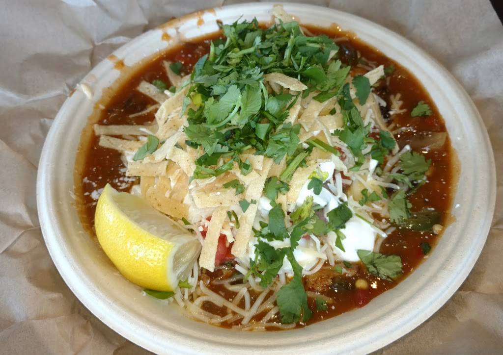 QDOBA Mexican Eats | restaurant | 910 E Main St, Owosso, MI 48867, USA | 9894723990 OR +1 989-472-3990