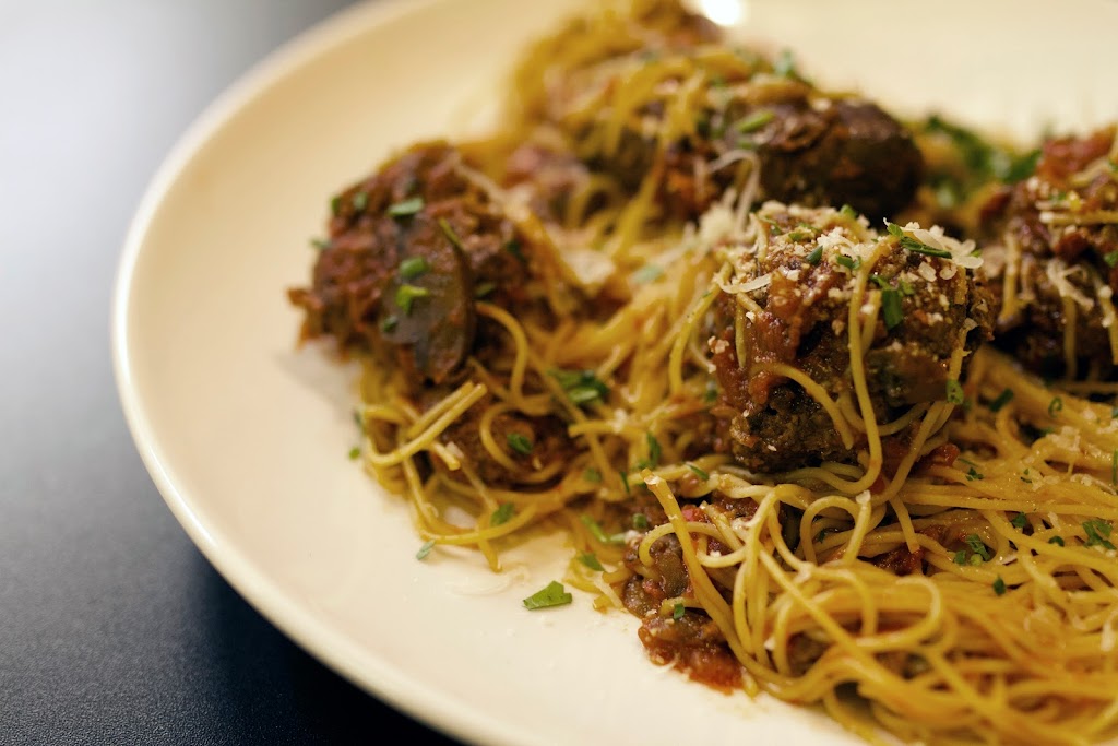 Radicci Italian Bistro | restaurant | 8049 N Wayne Dr, Hayden, ID 83835, USA | 2086355821 OR +1 208-635-5821