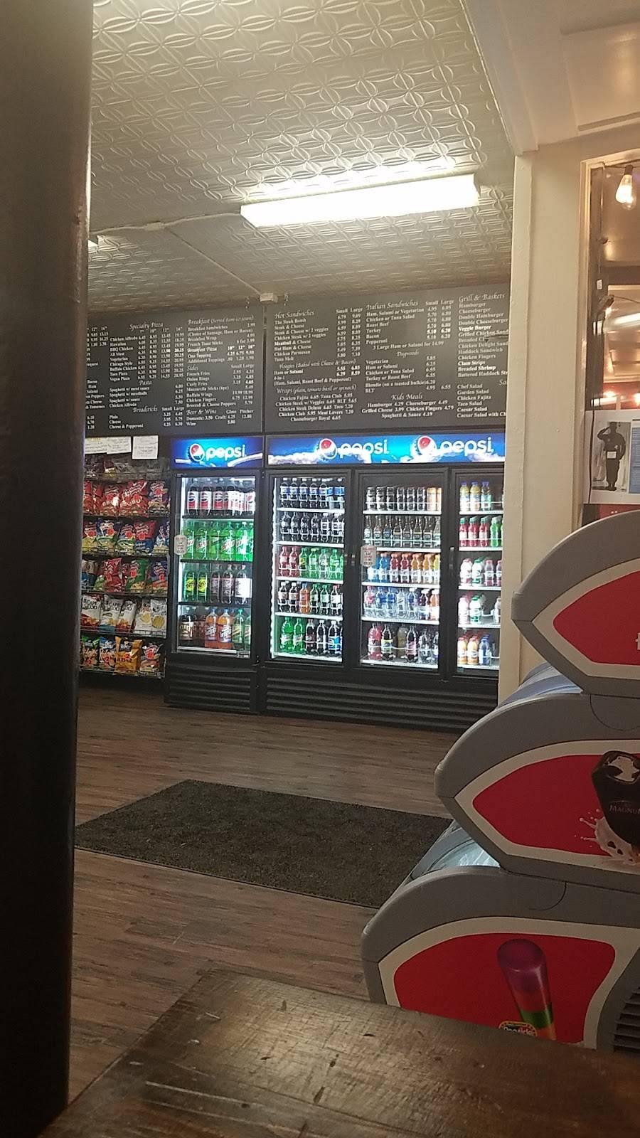 Gerards Pizza | restaurant | 233 Water St, Gardiner, ME 04345, USA | 2075826178 OR +1 207-582-6178