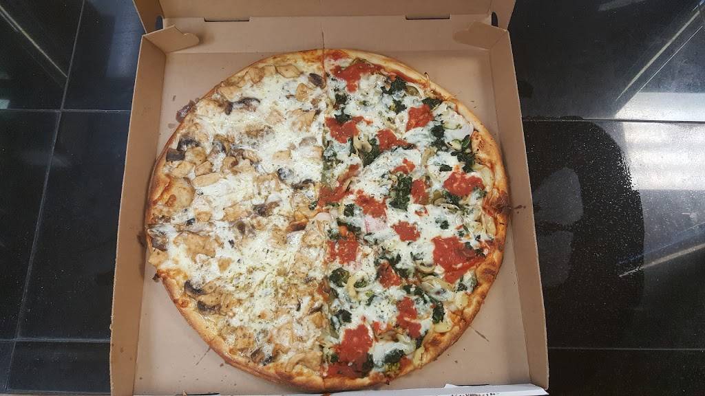 Victorios Pizza | restaurant | 1205 Sunrise Hwy, Bay Shore, NY 11706, USA | 6316653193 OR +1 631-665-3193