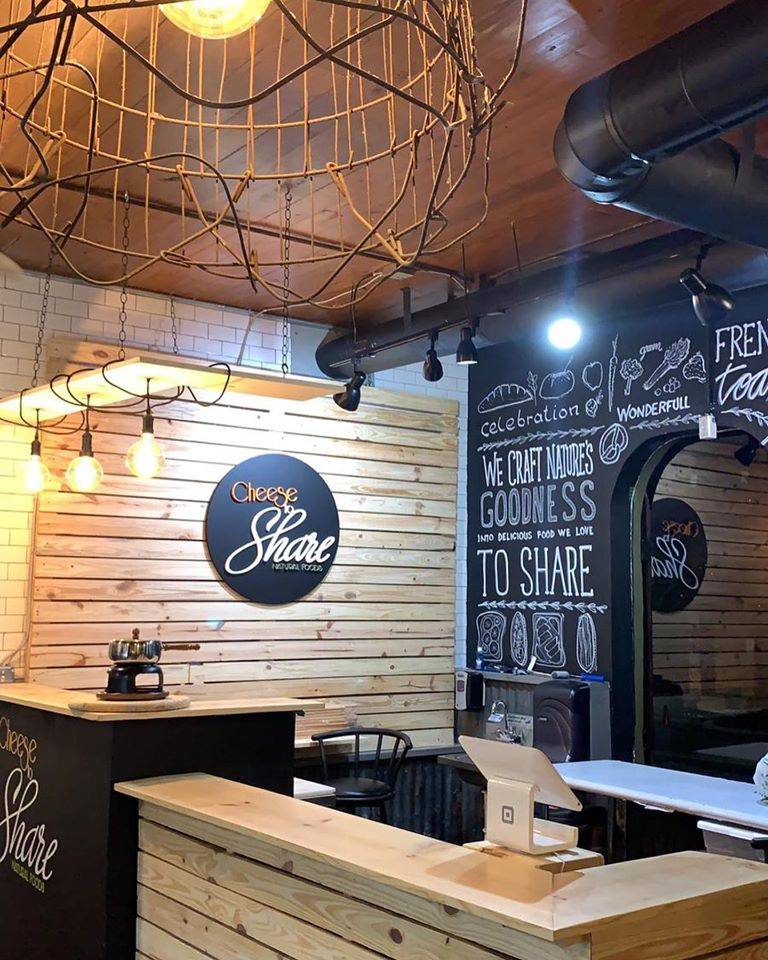 Cheese to Share natural foods | restaurant | 100 E 4th Ave, Mt Dora, FL 32757, USA | 4072763234 OR +1 407-276-3234