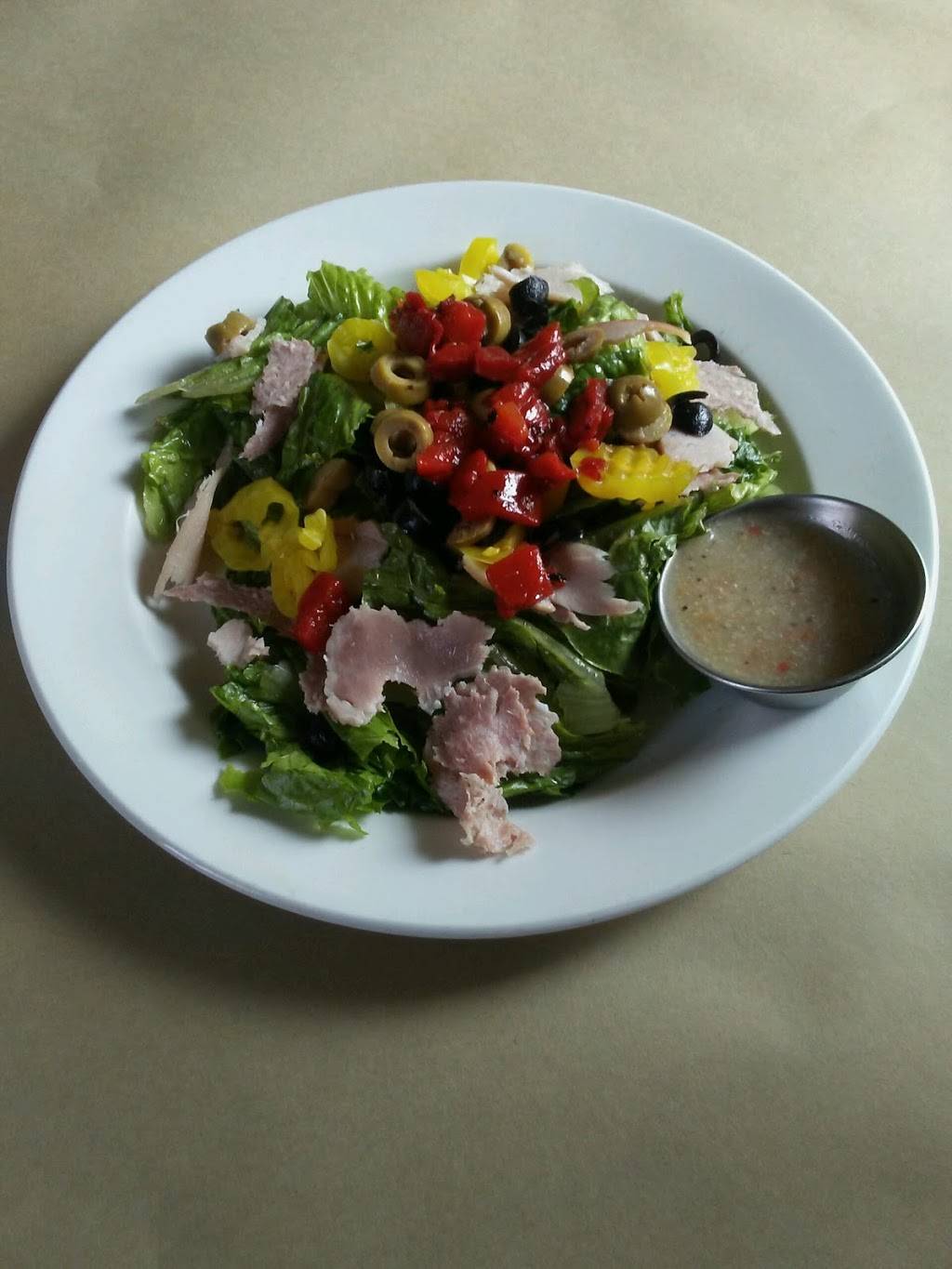 Hart Pizza | restaurant | 105 E Main St, Hart, MI 49420, USA | 2318734434 OR +1 231-873-4434