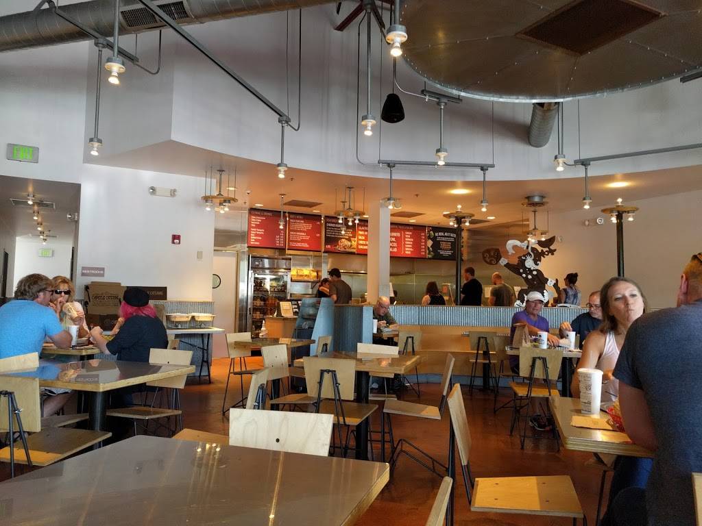 Chipotle Mexican Grill | restaurant | 5794 S 108th St, Hales Corners, WI 53130, USA | 4144271667 OR +1 414-427-1667