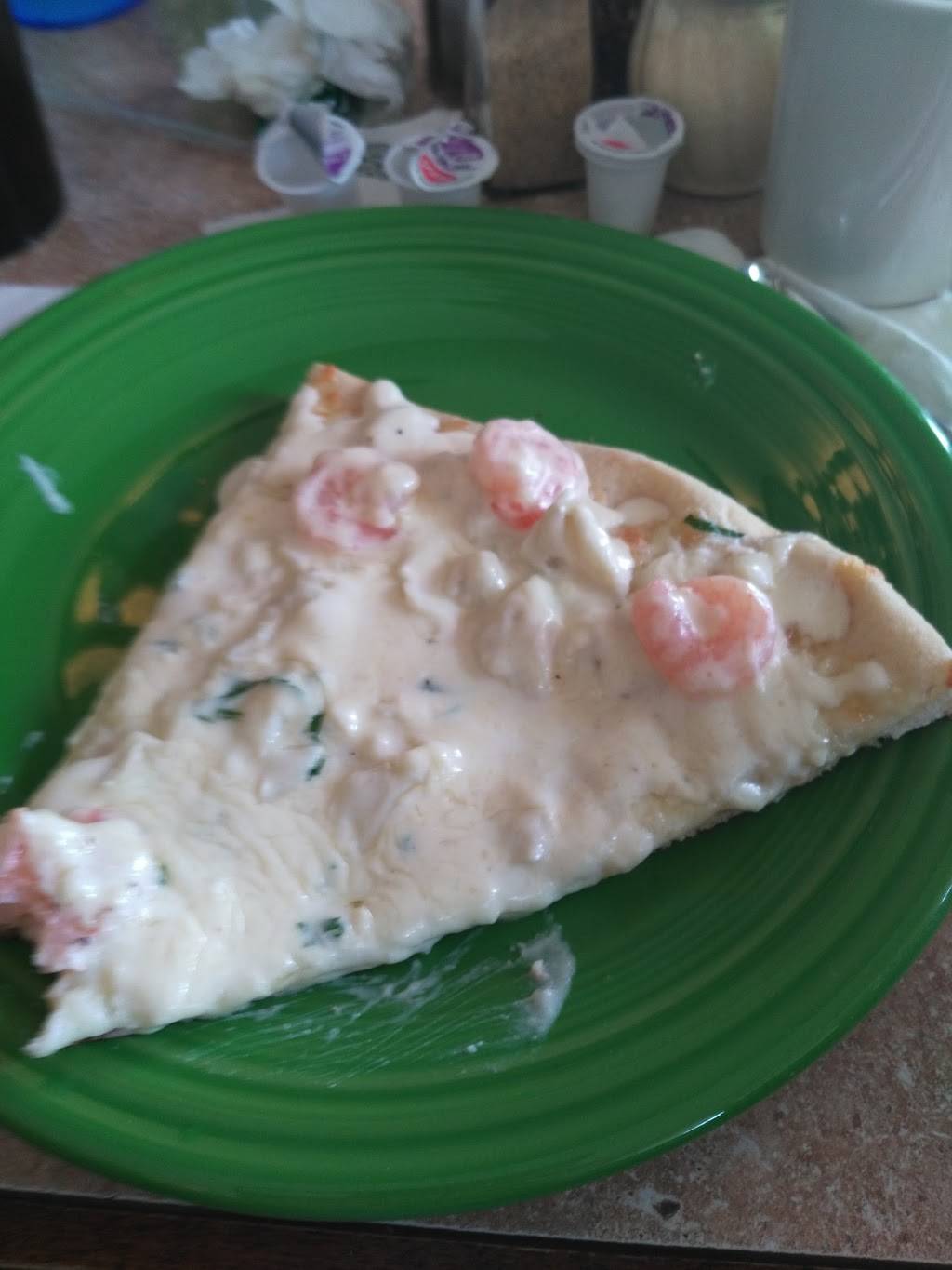 Sams New York Style Pizza & Italian Restaurant | restaurant | 2 E State St, Quarryville, PA 17566, USA | 7177863737 OR +1 717-786-3737