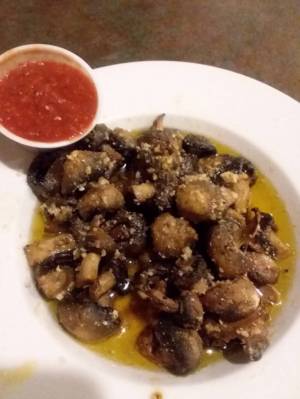 Villa Pizzeria | restaurant | 124 3rd Ave, Jasper, IN 47546, USA | 8124822555 OR +1 812-482-2555