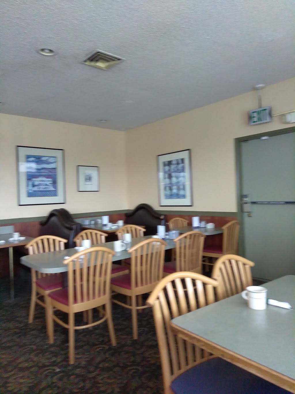 Country Cafe | restaurant | 6370 Pioneer St, Ridgefield, WA 98642, USA | 3608878201 OR +1 360-887-8201