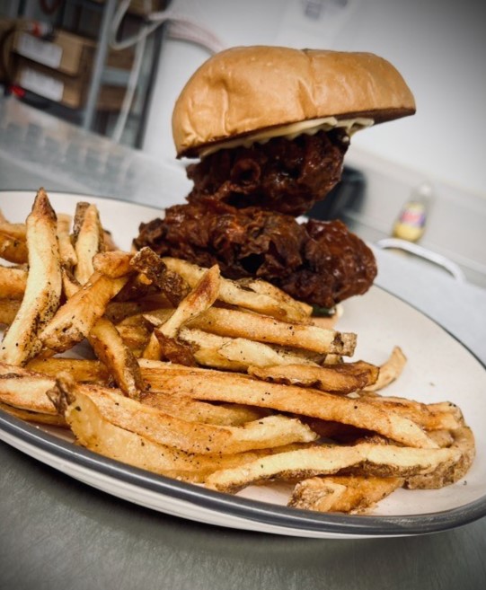 Funky Bear Bistro | restaurant | 73 Sipprelle Dr Unit A, Parachute, CO 81635, USA | 9709813322 OR +1 970-981-3322