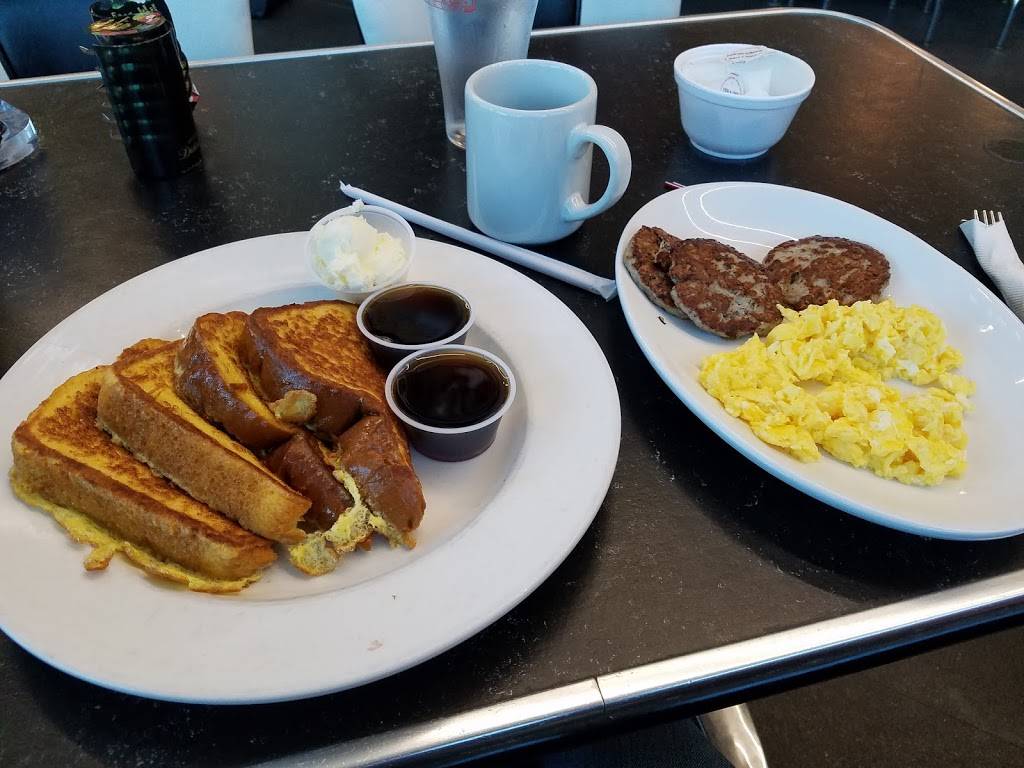 Rubys Diner | restaurant | 18601 Airport Way, Santa Ana, CA 92707, USA | 9492526125 OR +1 949-252-6125