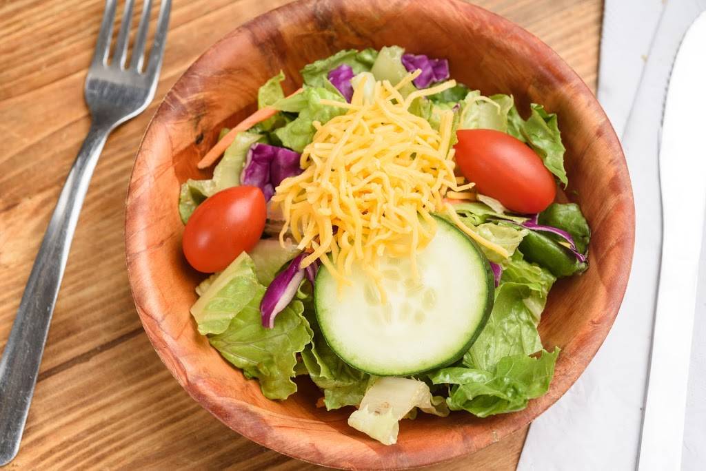 Country Home Cafe | restaurant | 3536 US-24, Grantville, KS 66429, USA | 7852462444 OR +1 785-246-2444