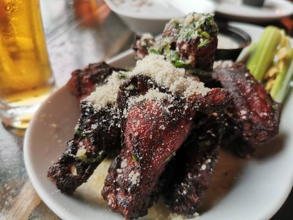 Chicks | restaurant | 1807 Washington Ave, Philadelphia, PA 19146, USA | 2155462233 OR +1 215-546-2233